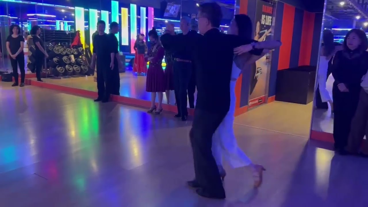 Ballroom dance class - MCE Tango practice 