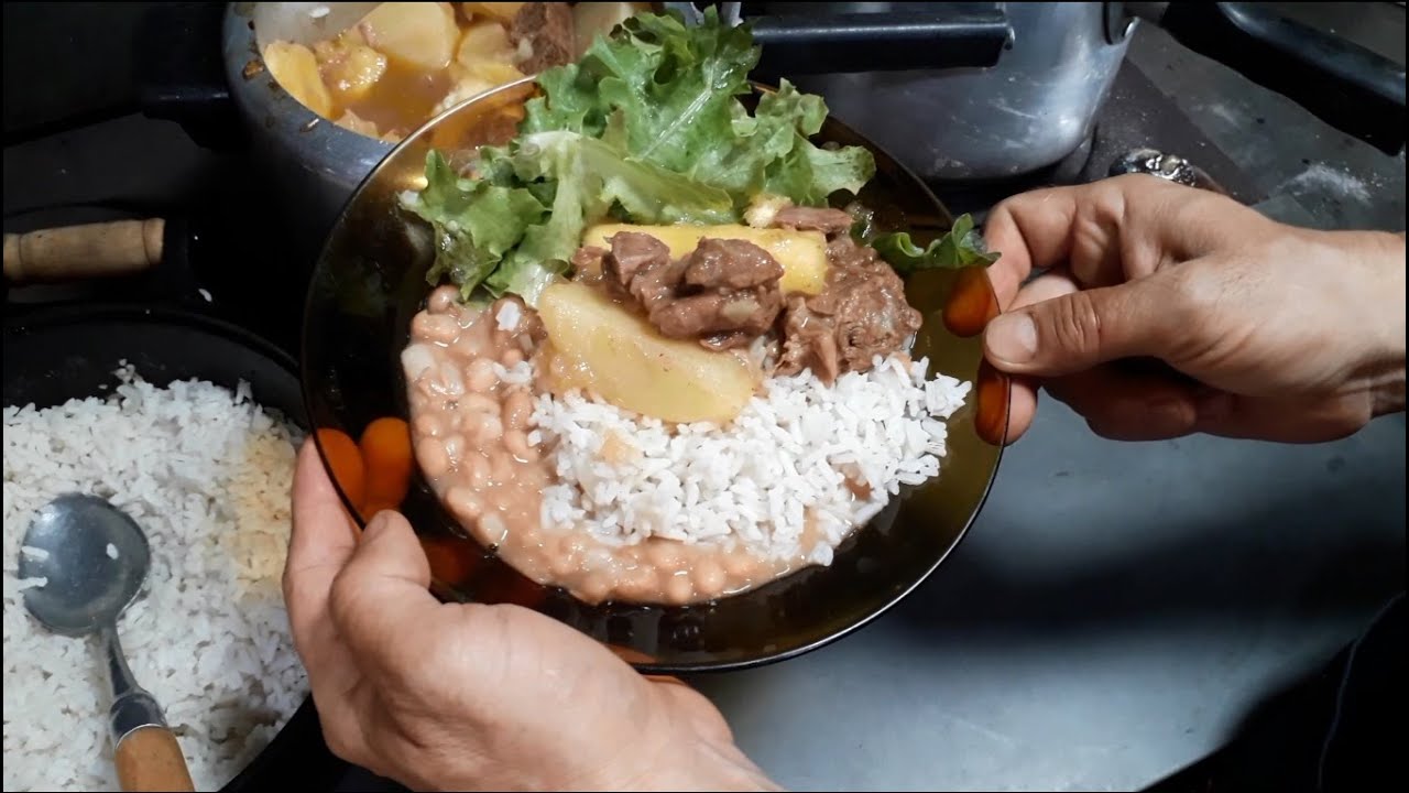 Carne de panela com mandioca e batata