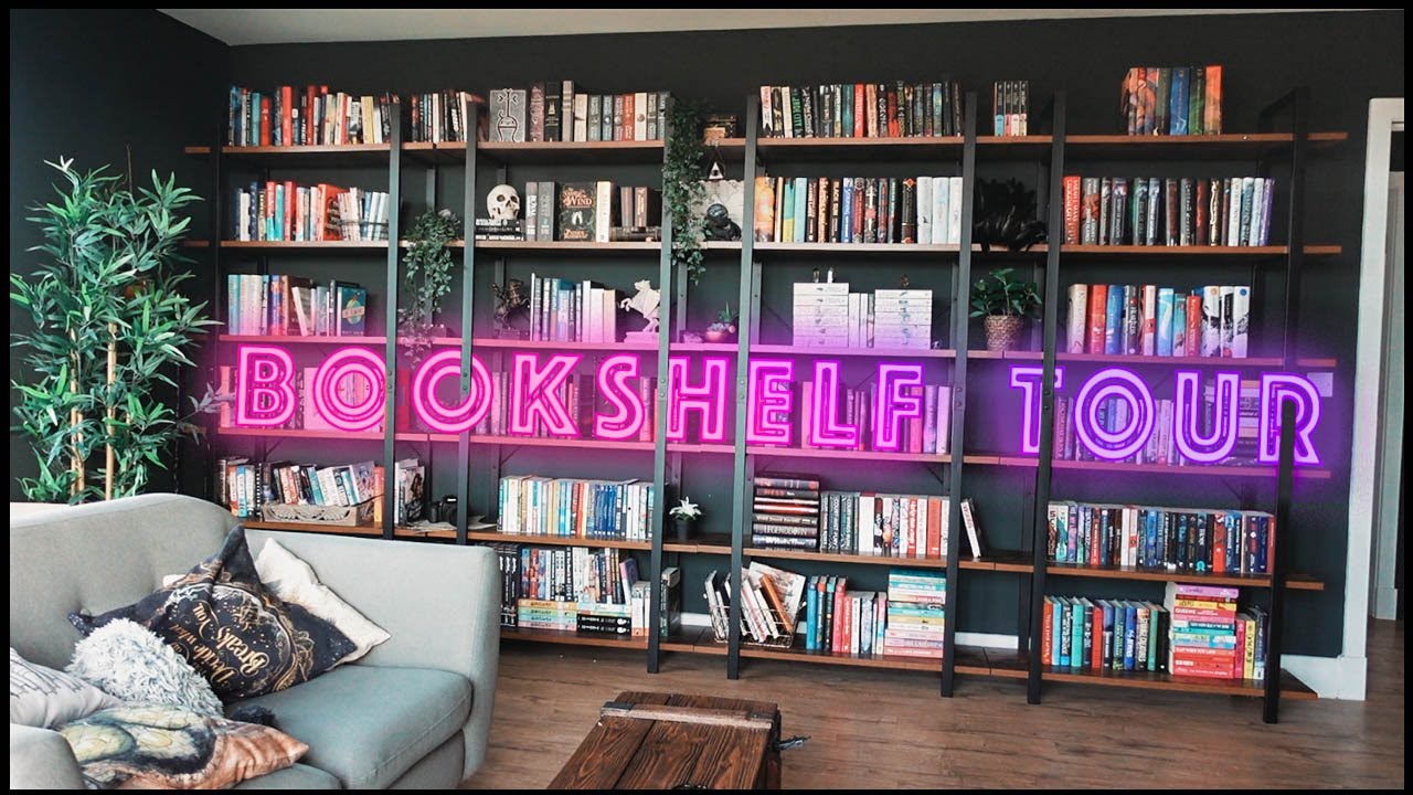 🥳 Bookshelf tour 2021 | Book Roast