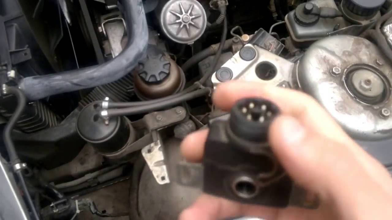 BMW 735 е32 м 30.смотрим изучаем