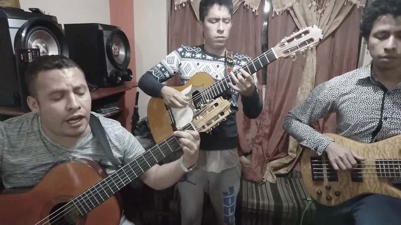 Estoy de ti enamorado - Bolero Rockolero - Santiago, Yoder y Jhonny Chamba
