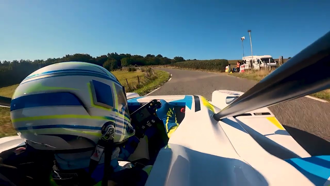 Odacyeux - Vision de haute précision : les lunettes d’un pilote de course
