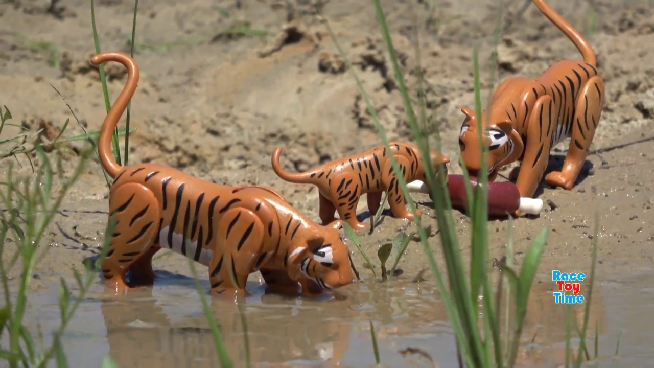 Safari Wild Animals Toys For Kids - Let's Learn Animal Names!