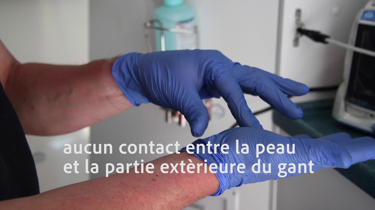 retrait des gants &agrave; usage unique