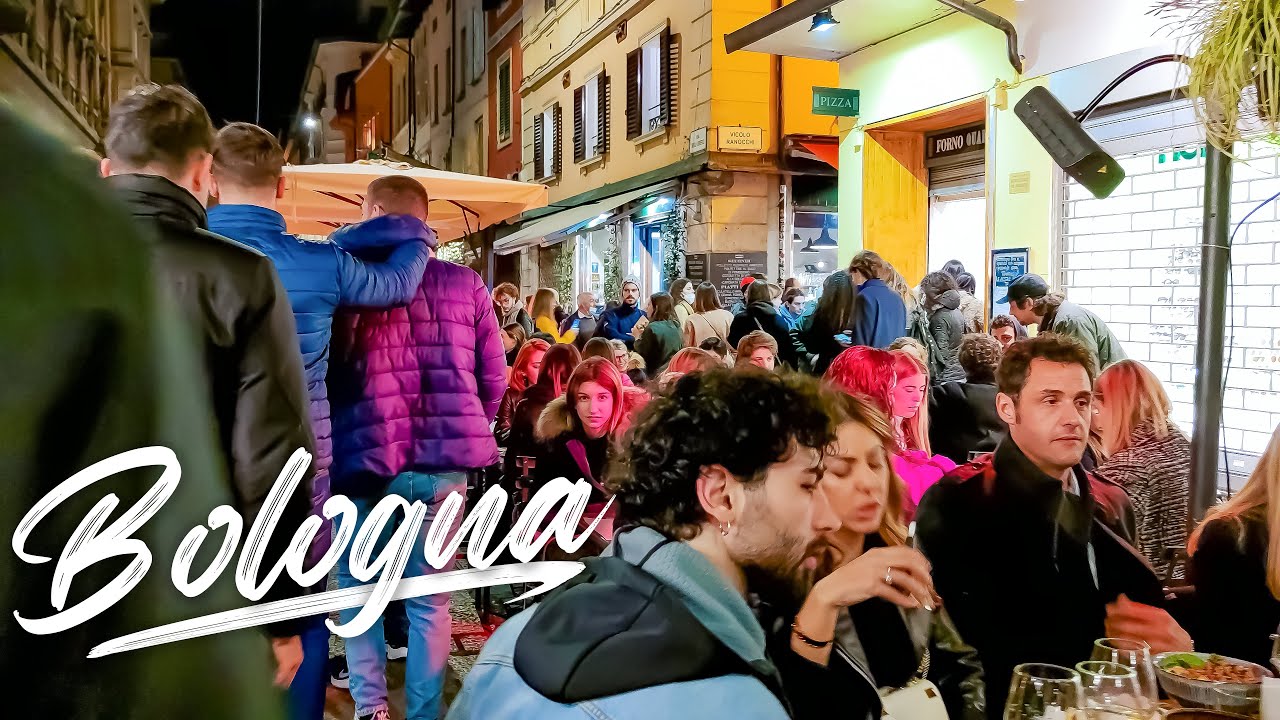 NIGHTLIFE AND A BIG CONCERT IN BOLOGNA. Italy - 4k Walking Tour around the City - Travel Guide.
