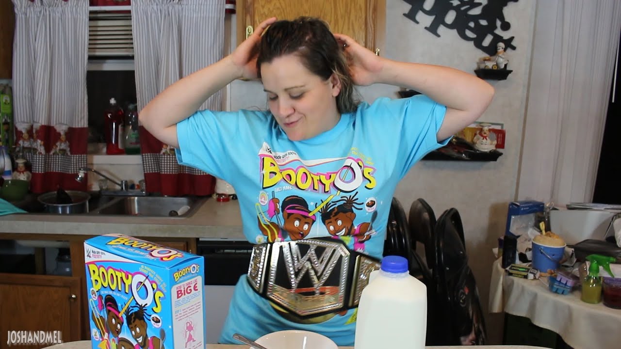 WHAT DO WWE BOOTY-O'S TASTE LIKE?! *BIG E INSPIRED*
