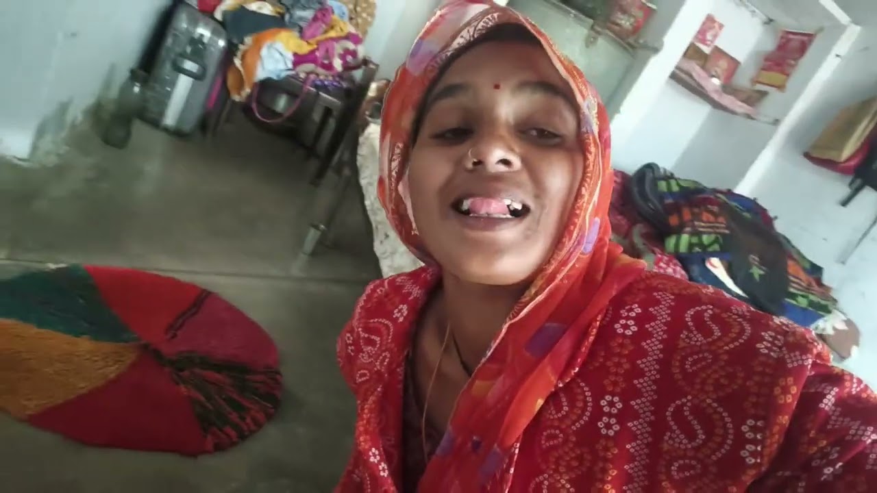 पहली बार बनाए मसाला बाटी और दाल। @sujata #villagelife 