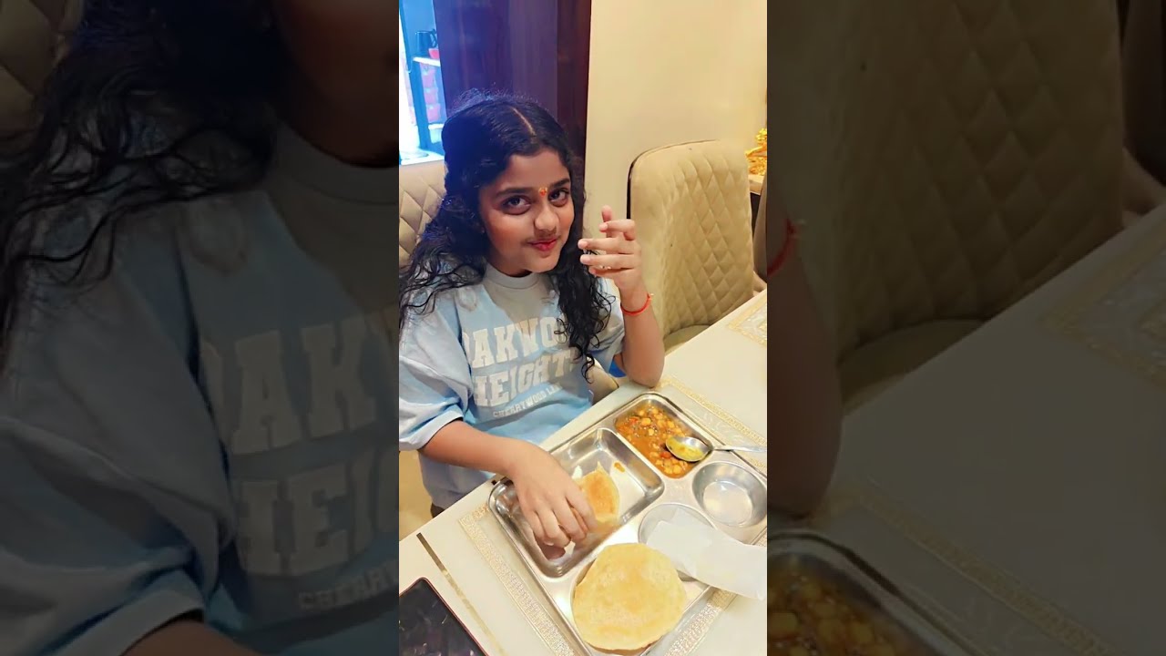 Shubhangi,s  breakfast chhole bhature#jarur TRAI kijiye ♥️😘😋