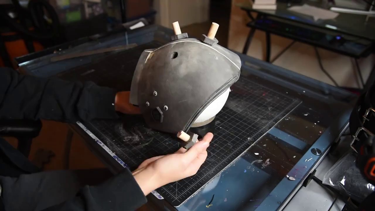 Cloud Strife - Foam Shoulders Tutorial