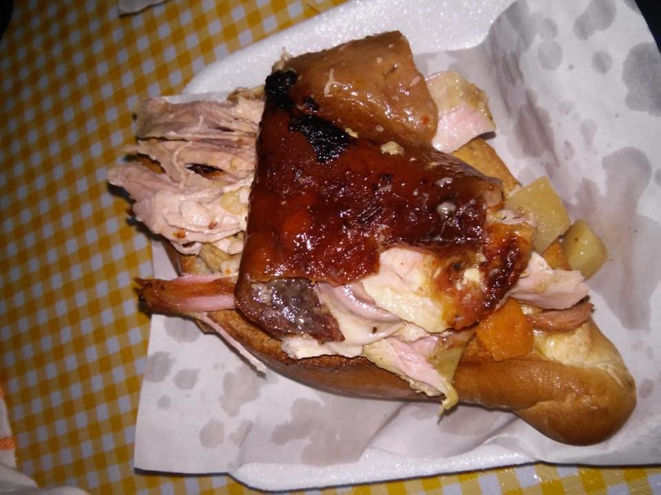 RELLENO DE PUERCO CON BOLILLOS DE LEÑA