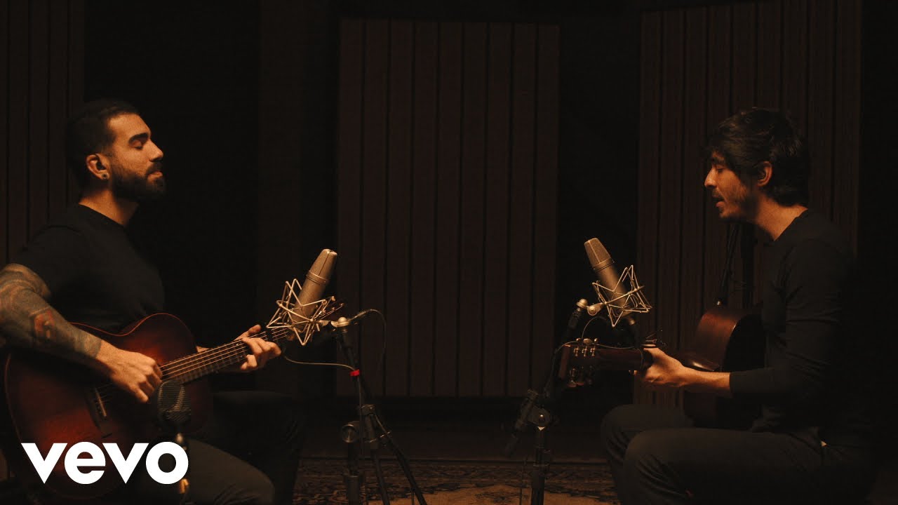 OUTROEU - N&atilde;o Olha Assim Pra Mim (Ac&uacute;stico)