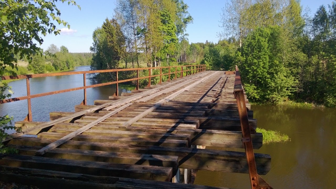 Abandoned railroad bridge (Finland)
