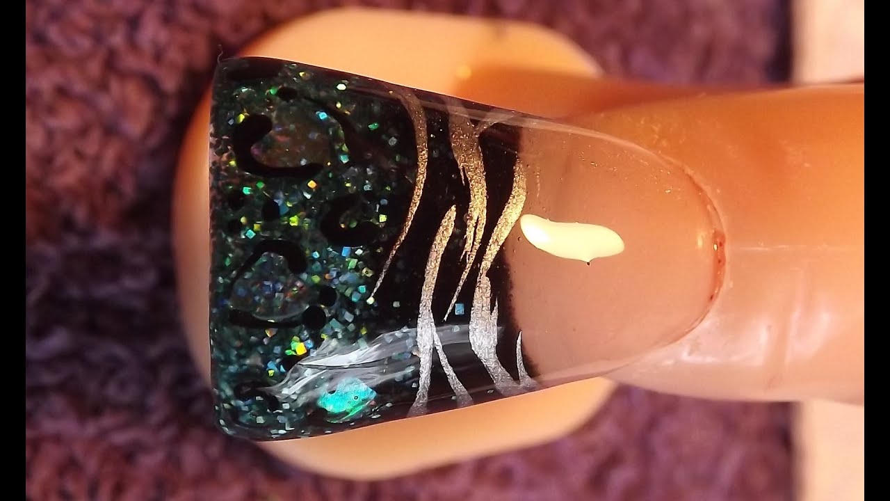 Teal & Black Flare / Duck Tip Design