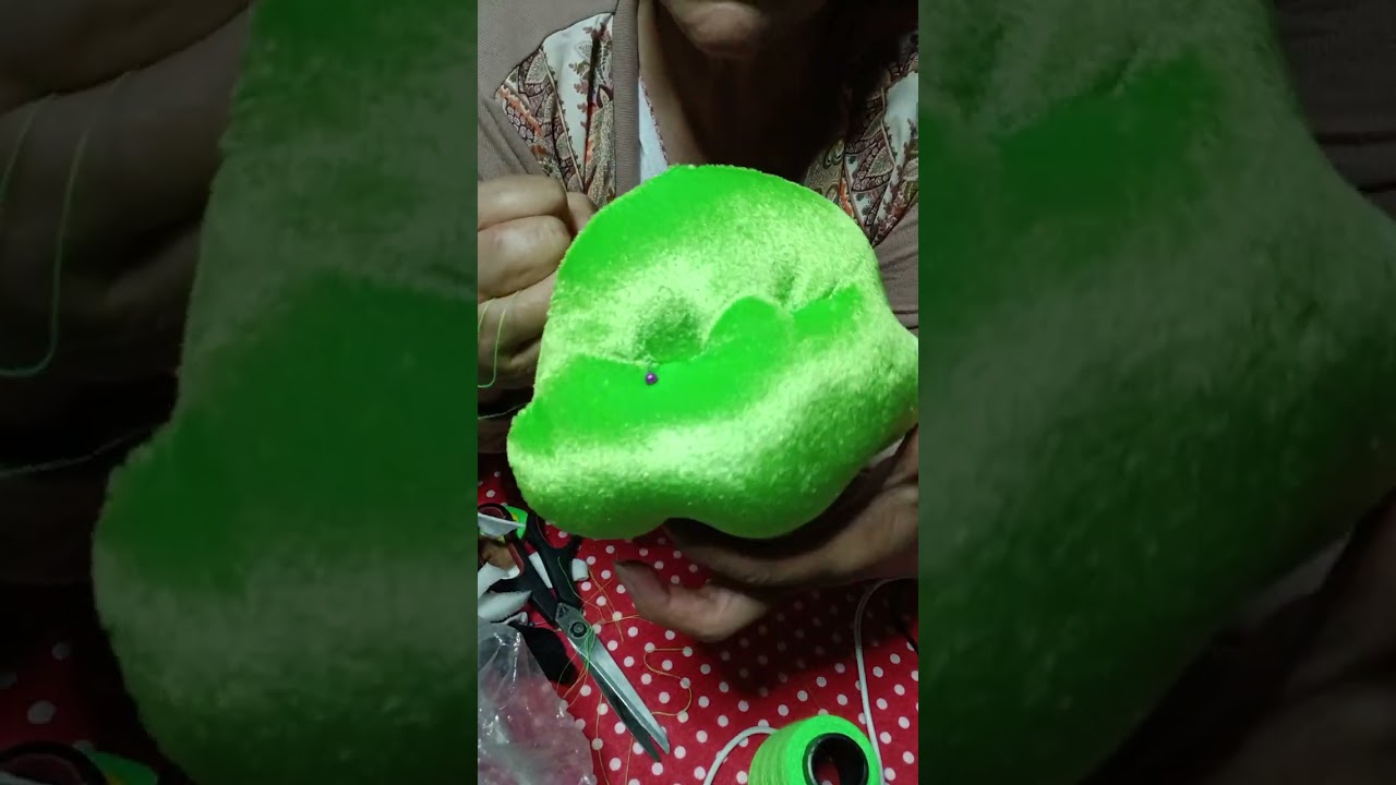 Reto mensual  carita del grinch parte 2