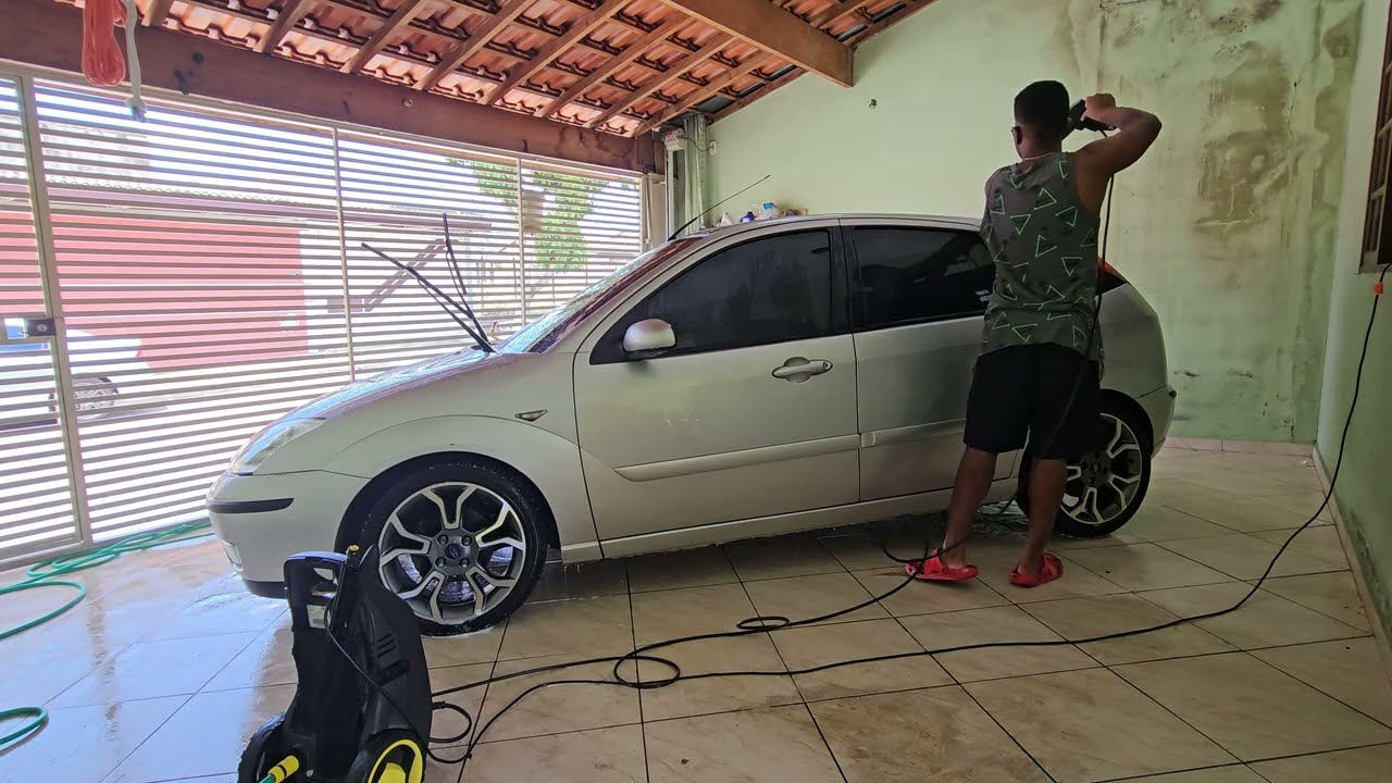 Primeira lavagem do Focus no ano