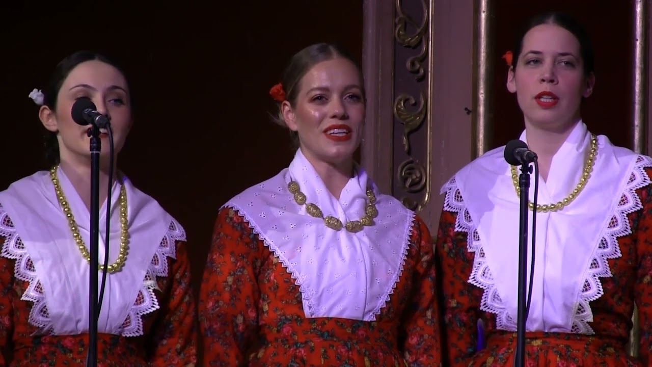 Folklorni ansambl Linđo - Ribara starog kći