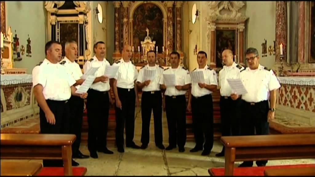 Smiluj se meni Bože - Klapa 