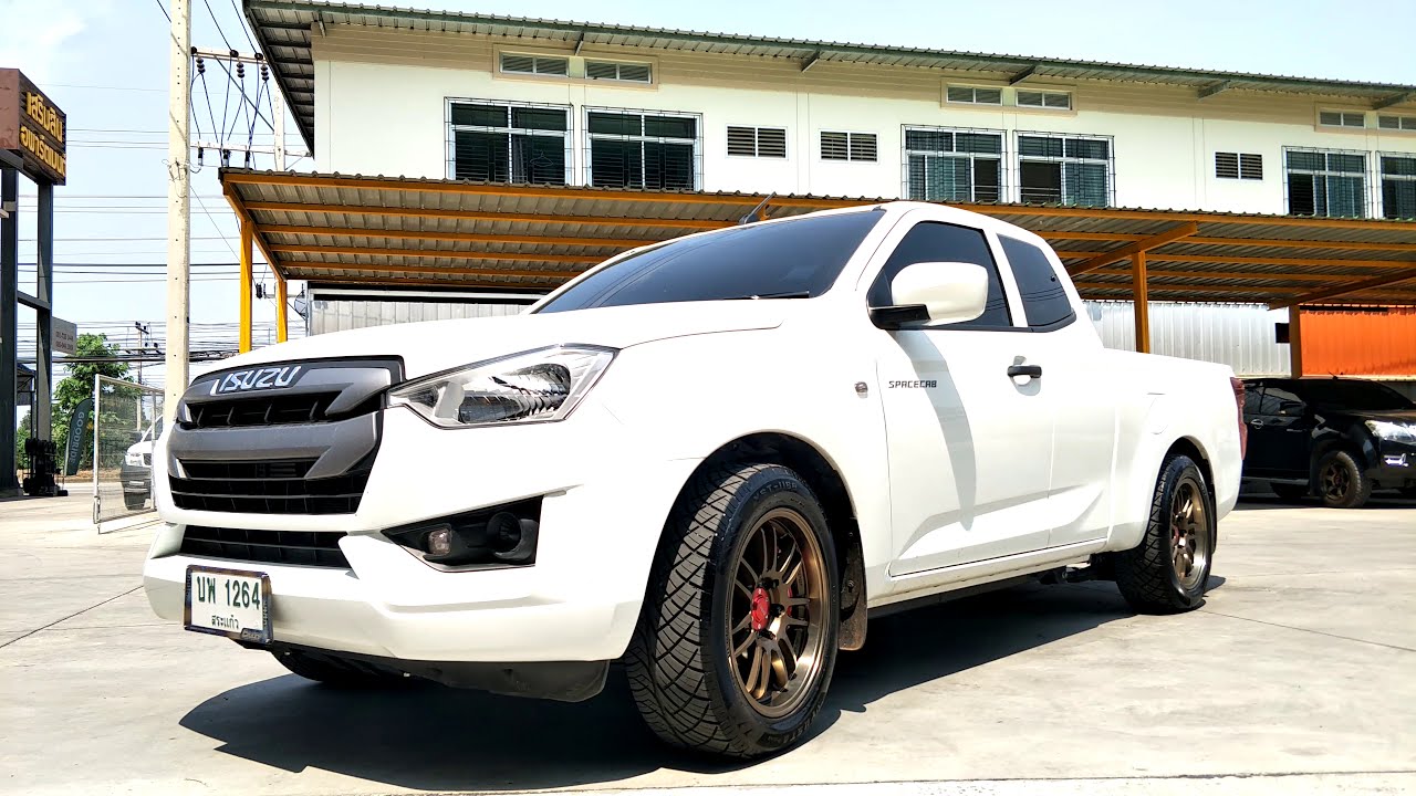 ISUZU. 2020. RE30. 18X8.5 JJ.  255/50R18. ผ่านถูกด่าน  จ่าไม่ชอบ