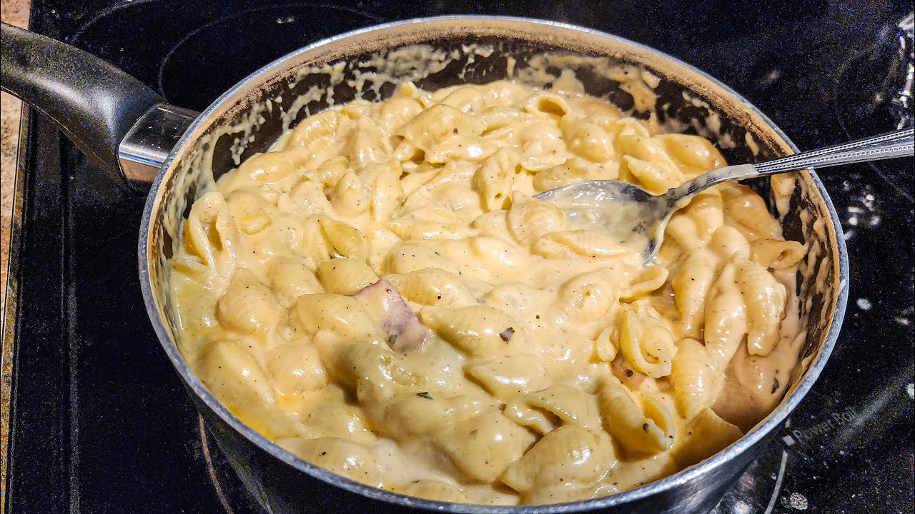 Macaroni and Cheese Recipe (Turkey Bacon, Garlic, and Basil)