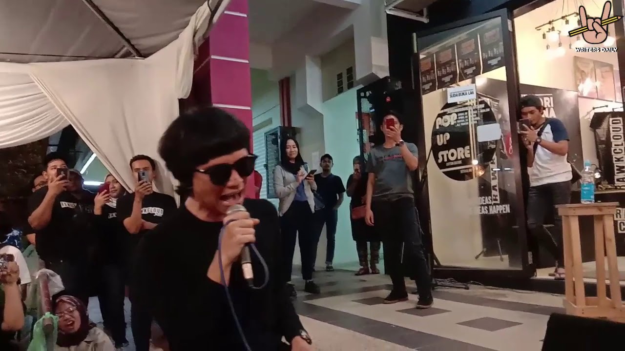 Grey Sky Morning - Pancaroba | [Live] Memori Pesona Launch Nite 2019