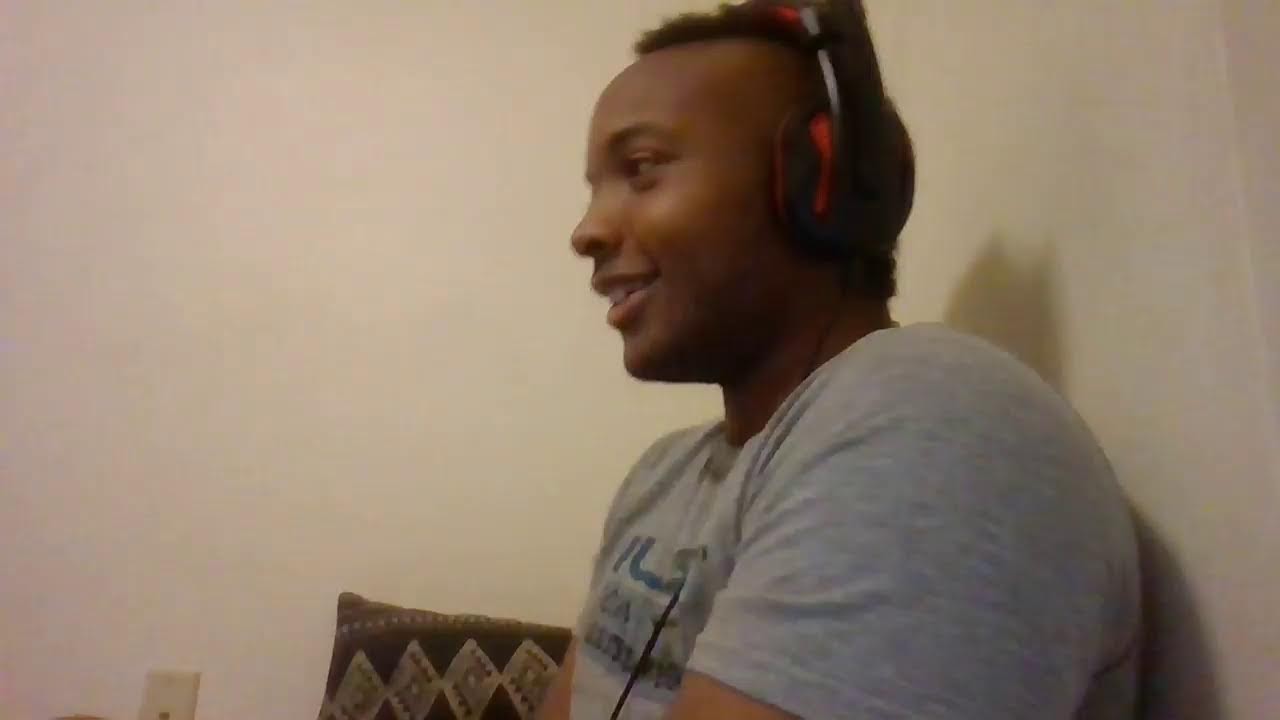 Reacting to Max Holloway vs Charles Oliveira 2, part 1.