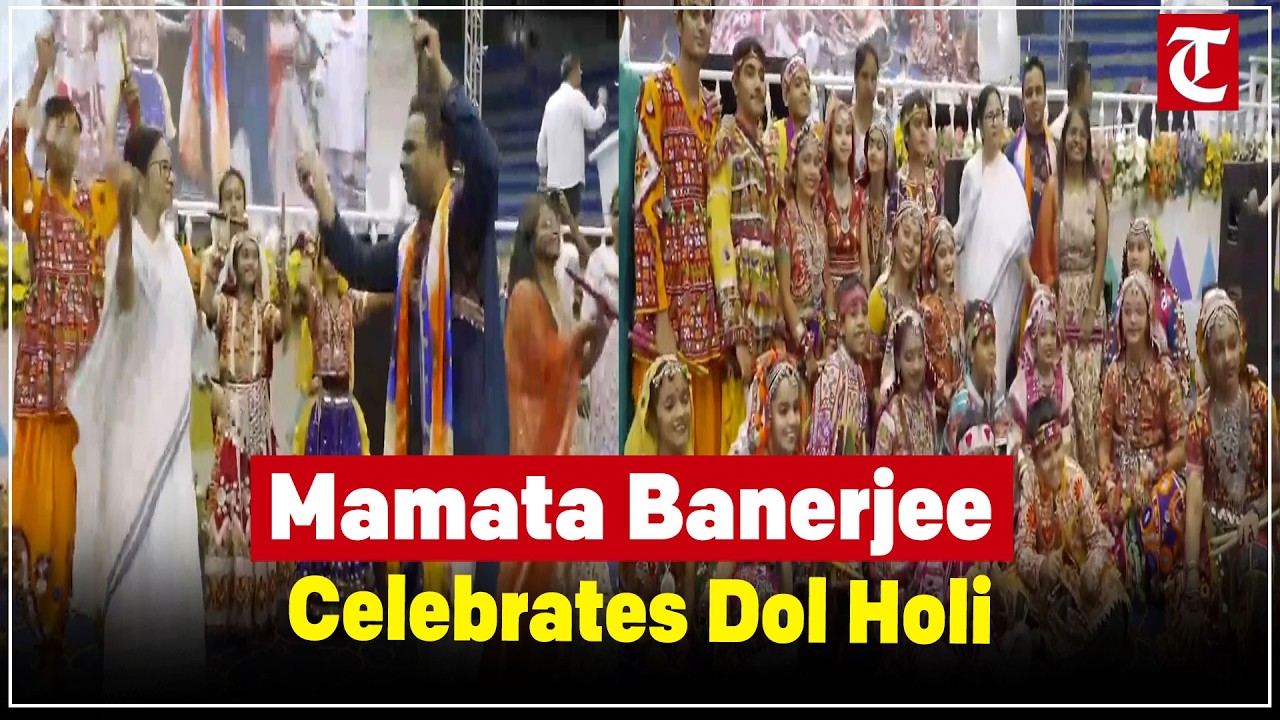 Mamata Banerjee joins Dol and Holi celebrations in Kolkata, crowd awaits her address