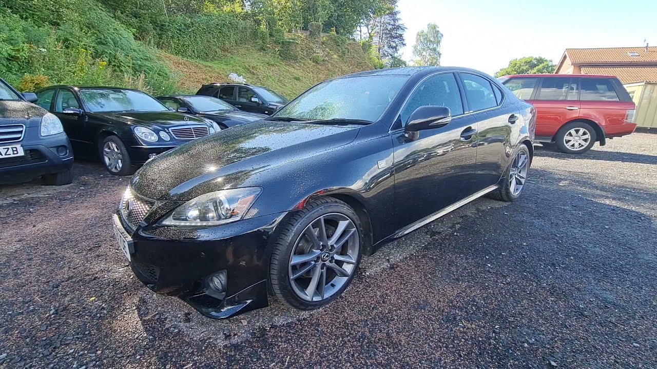 Lexus IS250 F-Sport 2011 года в чёрном цвете. Роскошный автомобиль с двигателем V6. Конкурент Aud...