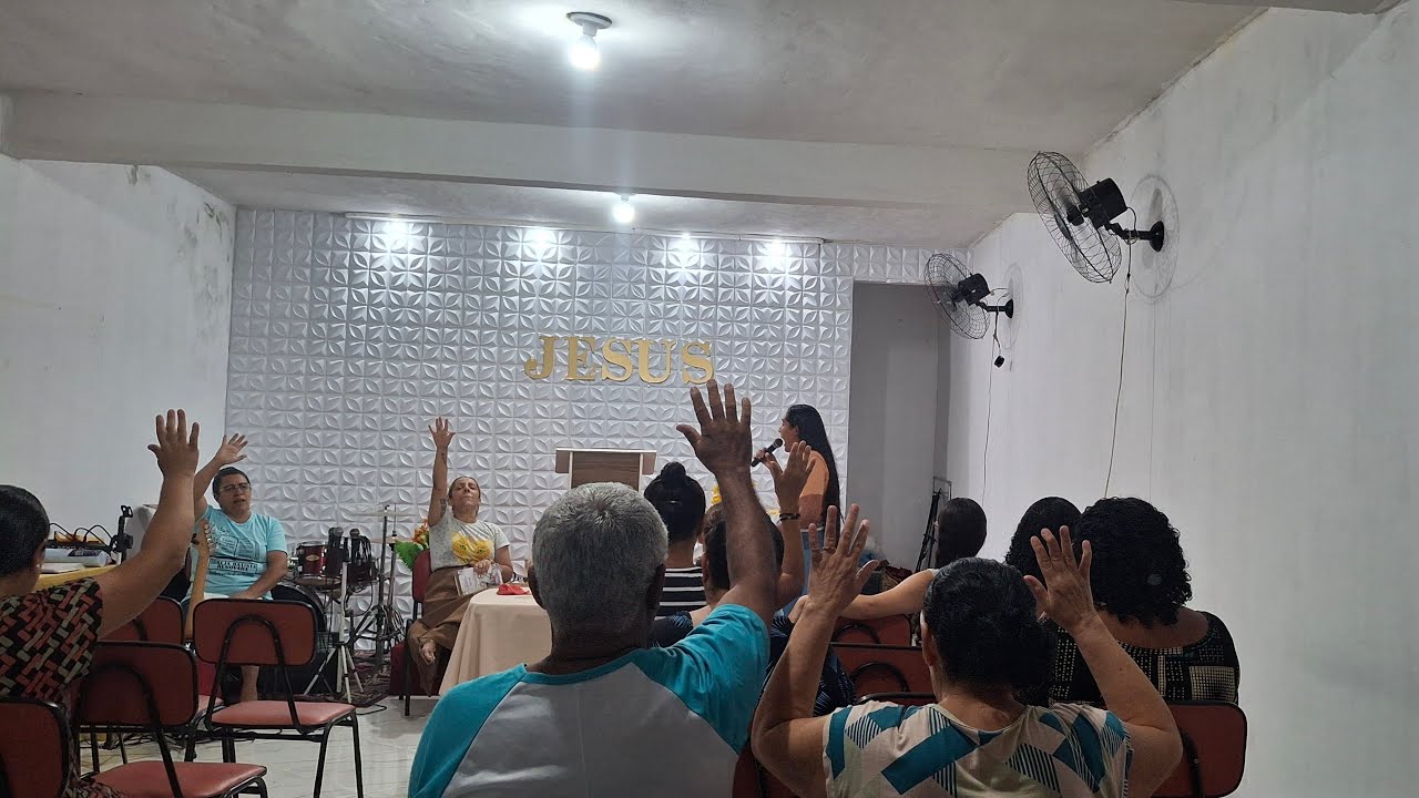 NOITE PROFÉTICA #PODER #UNÇÃO #MILAGRE Missionària Franciellen está ao vivo!