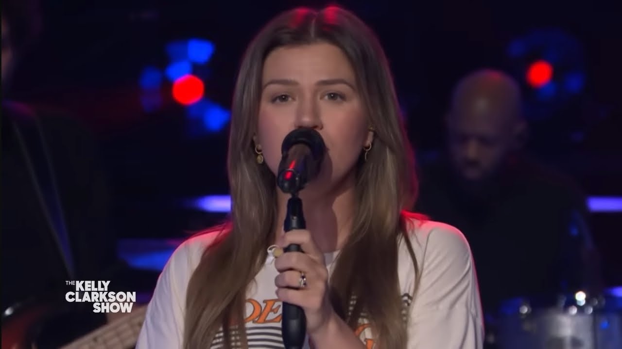 I Hope I Never Fall In Love_ Kellyoke!! Kelly Clarkson Live Singing Show 