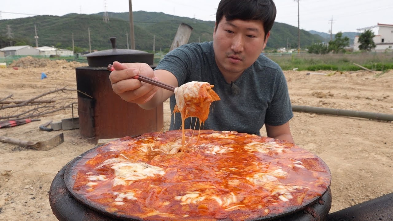 어깨너머 배운 흥삼표 [[떡볶이(Tteok-bokki)]] 요리&먹방!! - Mukbang eating show