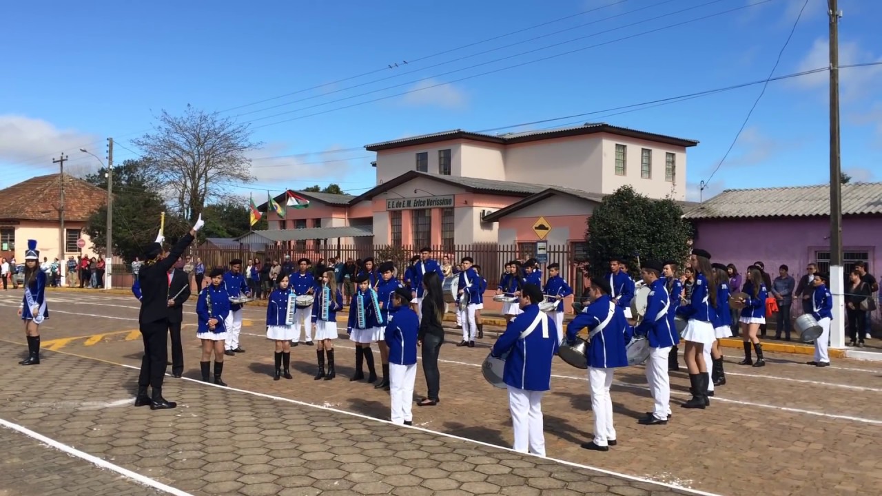 Desfile Municipal Jari - Apresentação da Banda de Escola Érico Verissimo