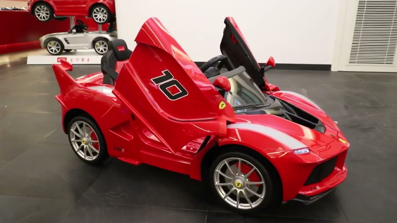 82700 Ferrari kids ride on car