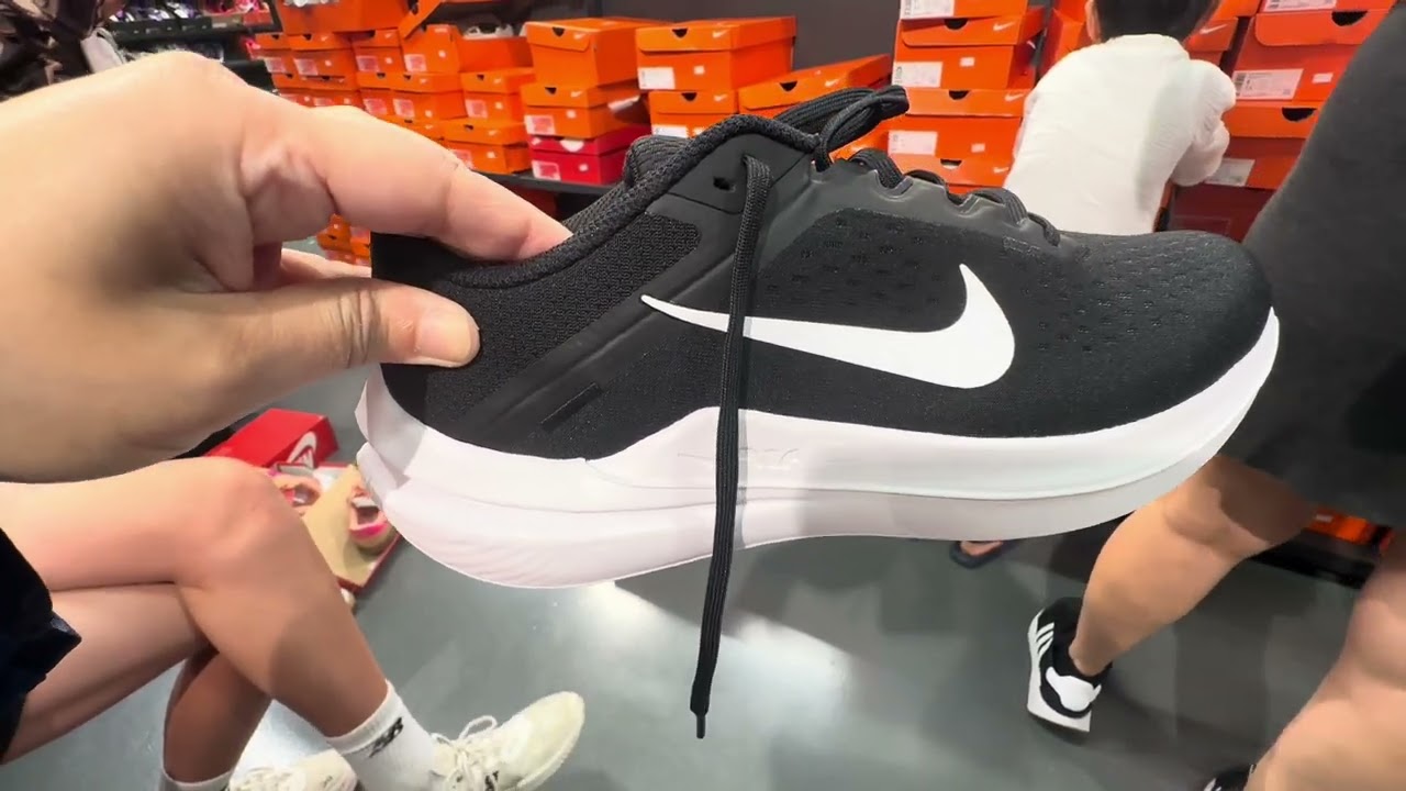 Nike @FACTORY STORE + DFO Homebush Outlets Сидней, Австралия, #DFO #nike #кроссовки #обувь со ски...