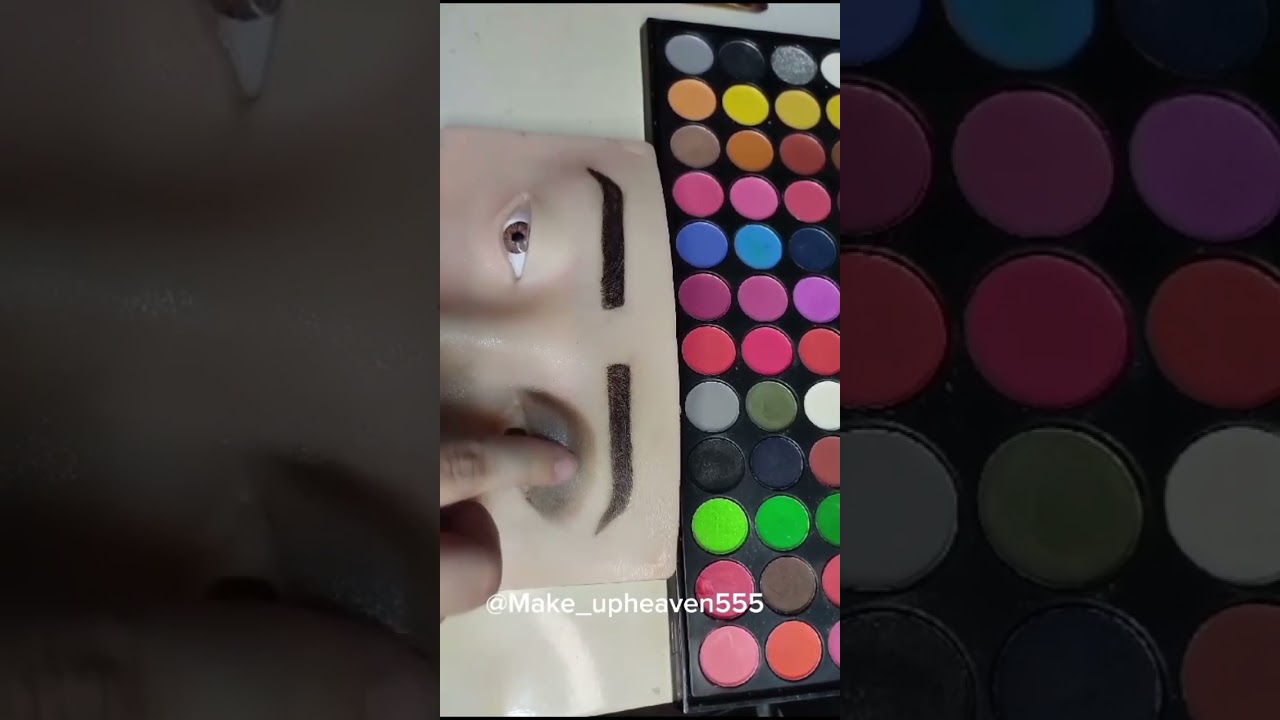 #makeupheaven❤️. #silvereyemakeup