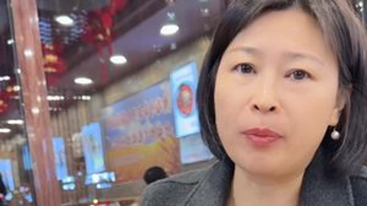 中年经常感觉自己做什么都是末班车了，但是中年却积累了睿智了，退掉了身上的浮躁和各种不需要的枷锁，过的更加通透和自由 #中年人 #中年女性 #健康