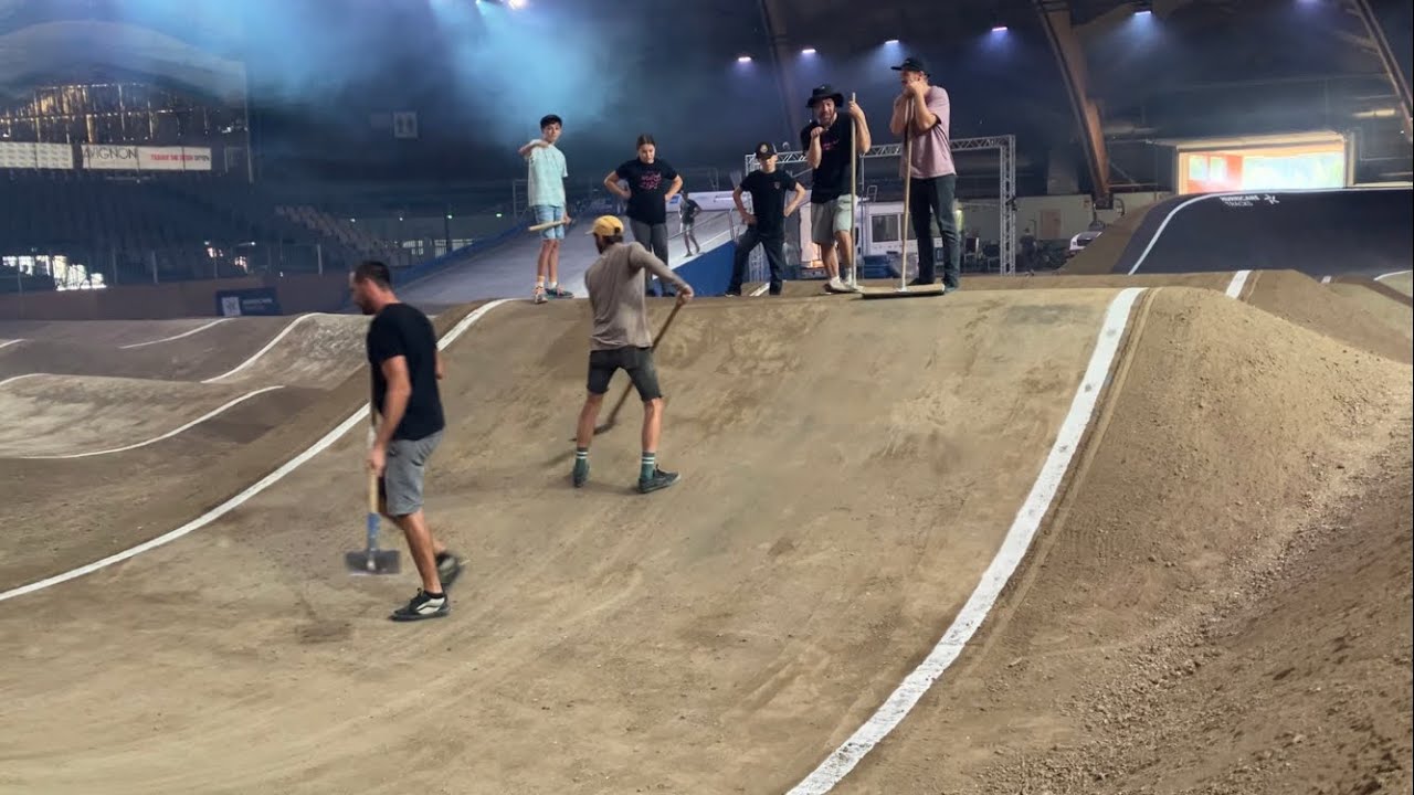 Avignon 2023 indoor bmx track build and testing