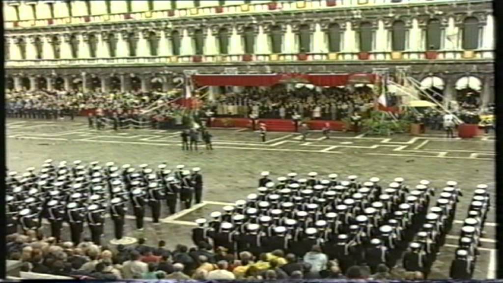 Giuramento Solenne 1° corso allievi e Consegna Bandiera d'Istituto - 4 Maggio 2002 - Venezia