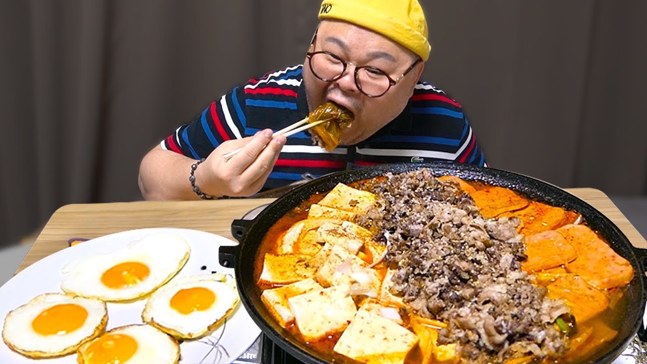 맛이 없을수 없다~고기와 스팸, 참치와 두부까지 역대급 김치찌개 먹방│Kimchi stew Mukbang Eatingshow