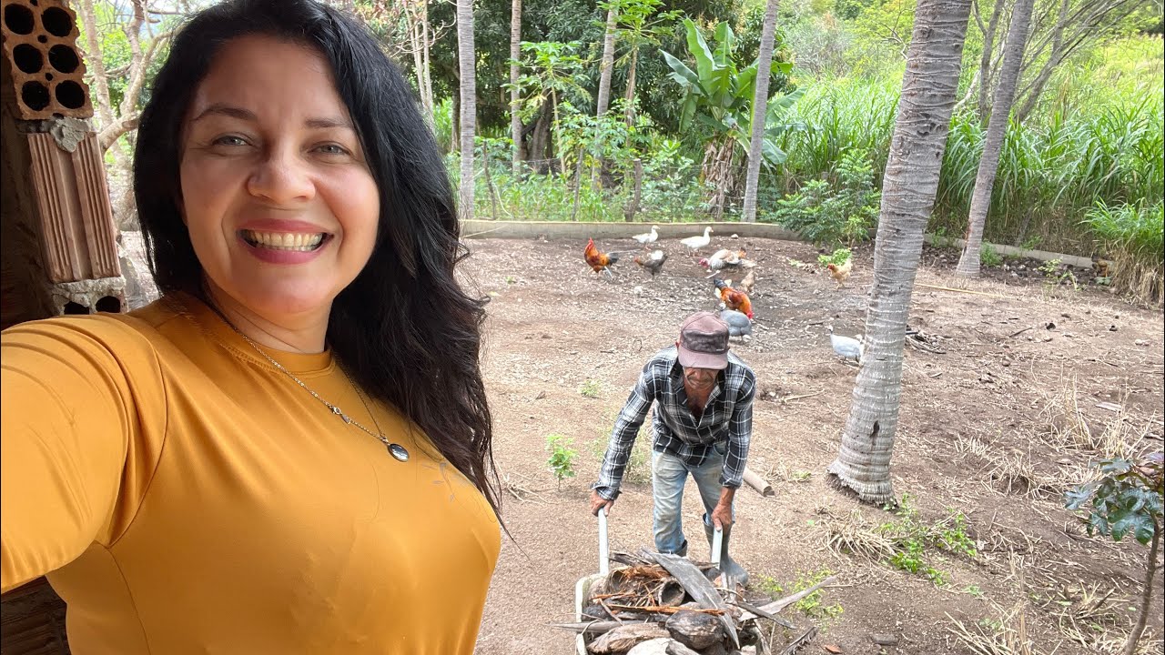 FAZENDO FAXINA NO SÍTIO UMA ROTINA DIÁRIA 