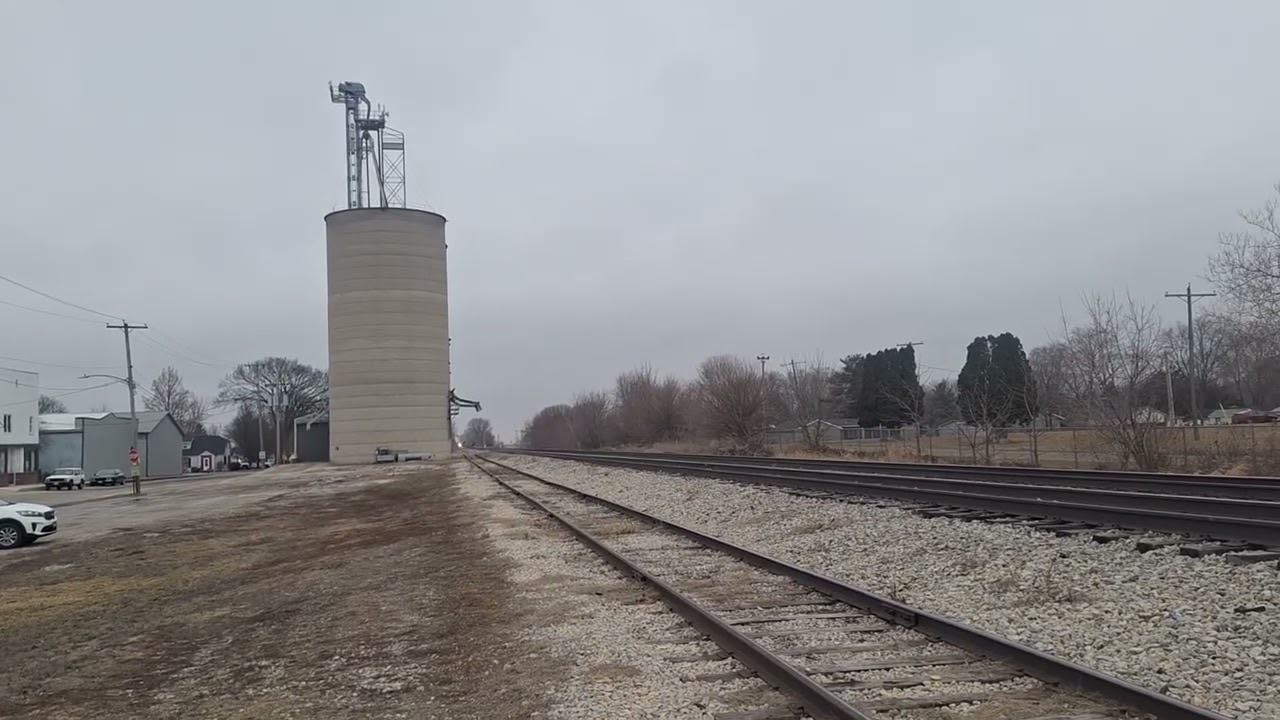 Northbound Manifest Freight Train CN M396-71 With A CN/IC C44-9W And A CN SD70I 