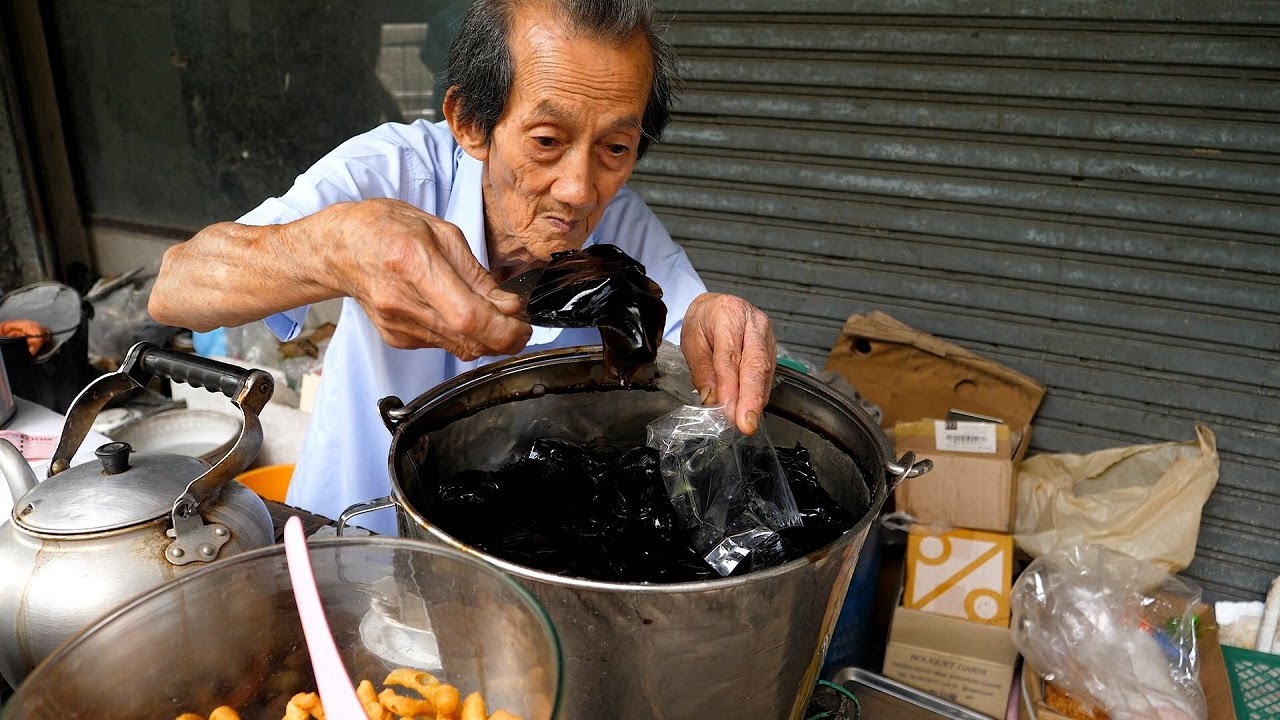 В бизнесе более 60 лет, очень популярный! Grandpa's Tofu and Jelly