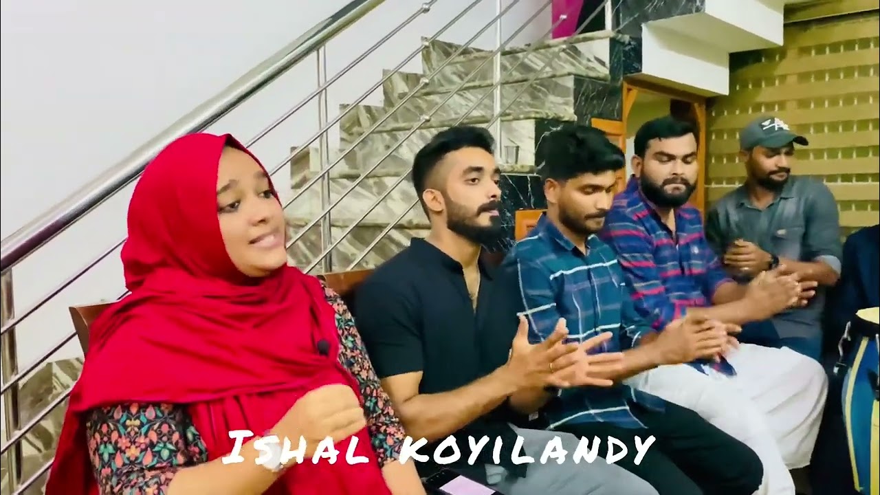 മുത്തു വൈരക്കല്ലു വെച്ച രത്നമാല മാറിൽ ചാർത്തി muthu vairakkallu vecha rathnamaala maaril charthi