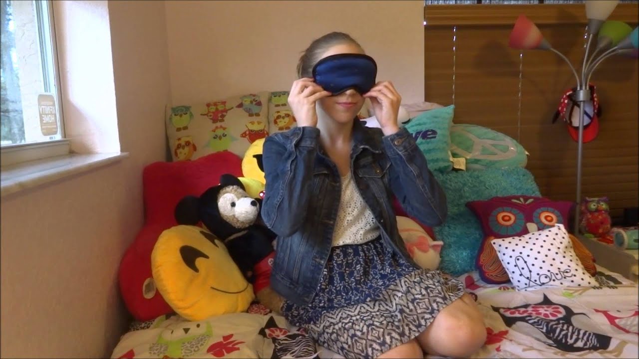 Blind-folded Drawing Challenge!
