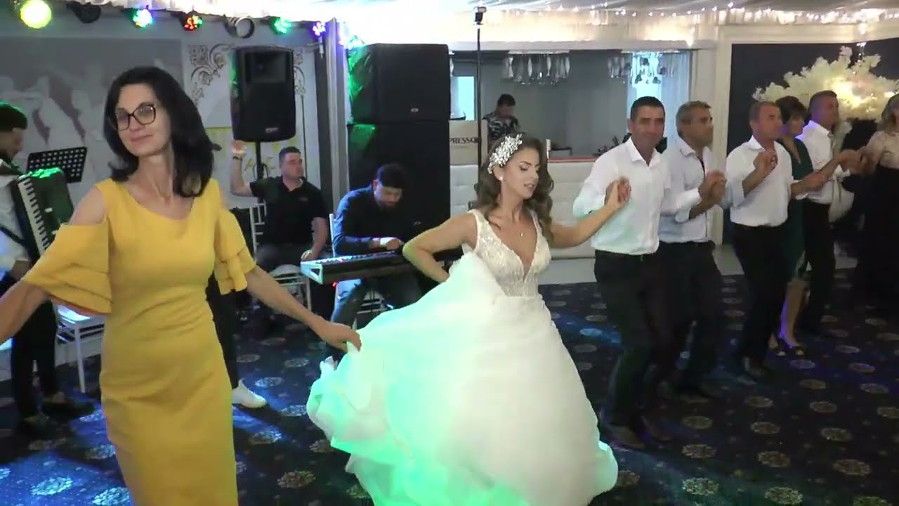Lili Serbu Band - Colaj Hore 2022 !!!