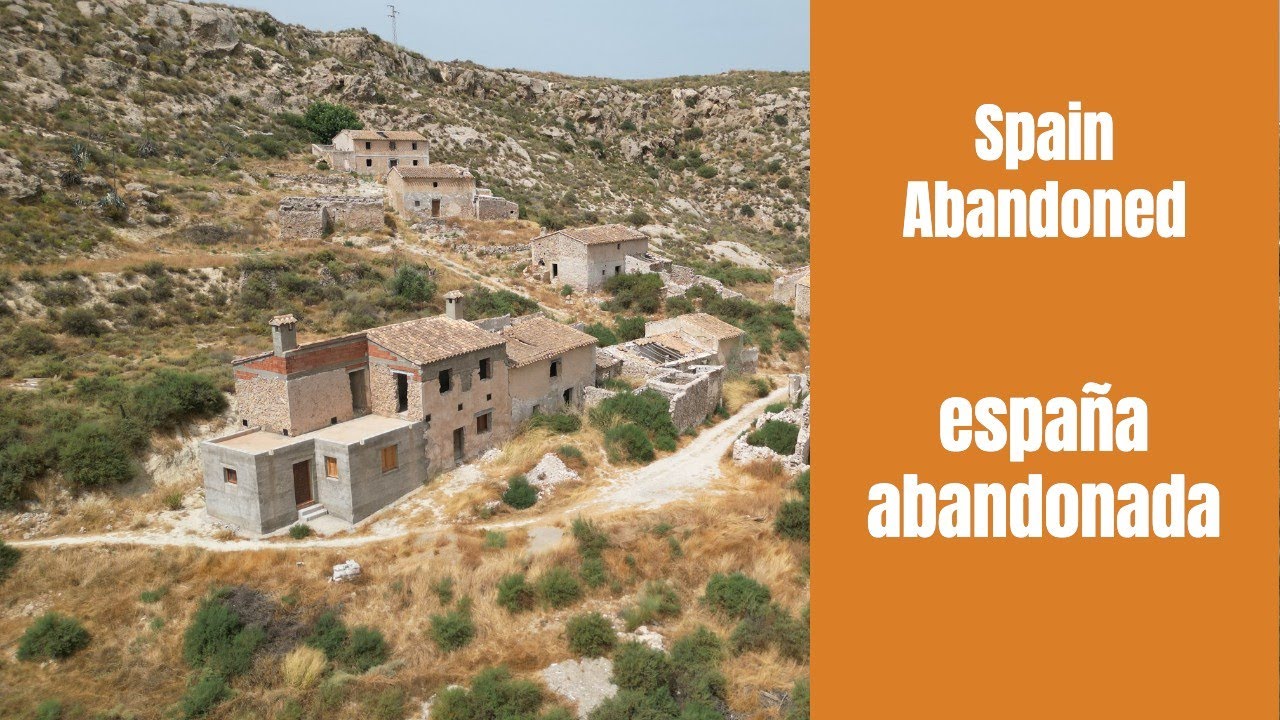 Spanish Abandoned Village or is it? #expatinmazarron #abandoned #abandonedplaces