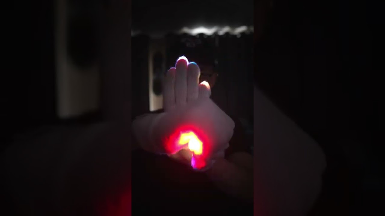 Love #gloving to dubstep