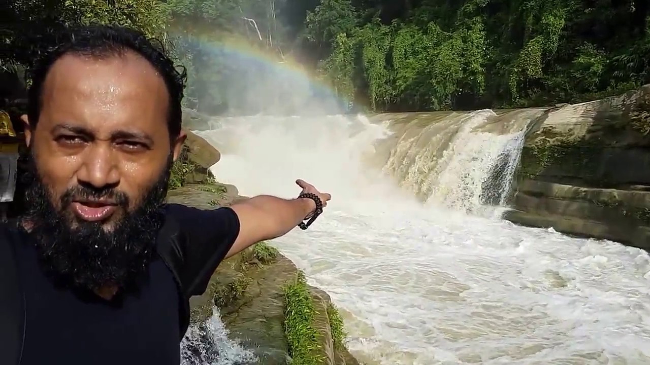 Nafakhum Waterfall