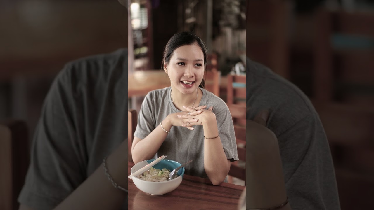 ติดเงินค่าก๋วยเตี๋ยวแม่ค้าทุกวัน สุดท้ายกลายเป็นความผูกพัน (เรื่องนี้ดูให้จบมีครบทุกอารมณ์)