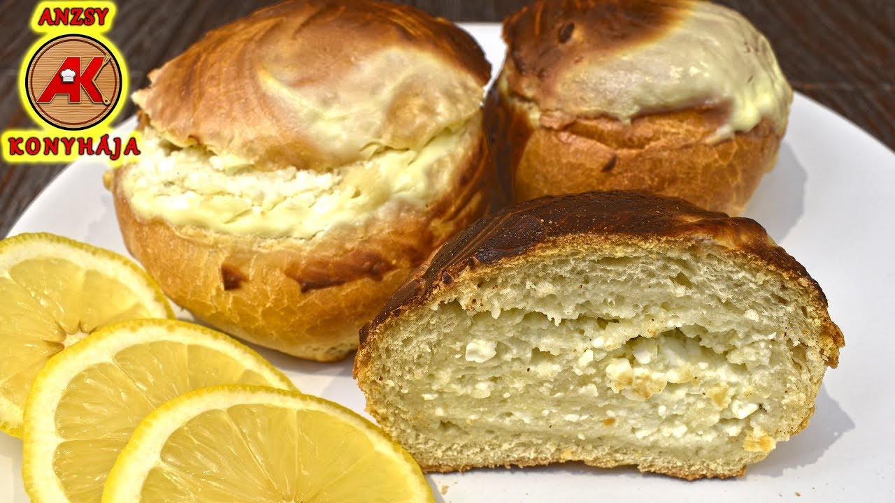 Túróval töltött zsemle / Anzsy konyhája