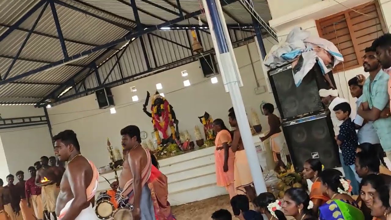 AVARAIKULAM ஊசிக்காட்டு சுடலைமாடசாமி🙏🙏🙏 கோயில் கொடை சுடலைமாடசாமி🙏🙏🙏 ஆட்டம்#avaraikulam#kovilkodai